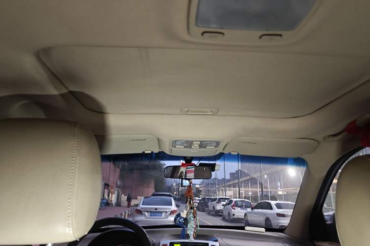 Used Hyundai Tucson 2009 2.0L Automatic Two-Wheel Drive with Sunroof