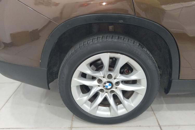 Used BMW X1 2014 sDrive18i Leading Model Exterior 5
