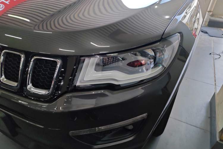 Used Jeep Compass 2017 200T Automatic Family Edition
