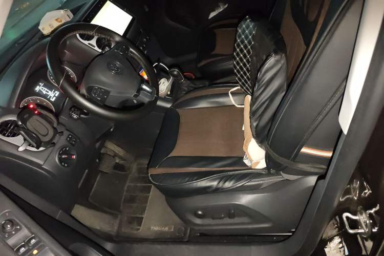 Used Volkswagen Tiguan 2017 300TSI Automatic Two-Wheel Drive Silk Road Comfort Edition Left Front Seat