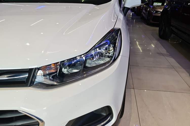 Used Chevrolet Trax 2018 330T Automatic Two-Wheel Drive Elite Model