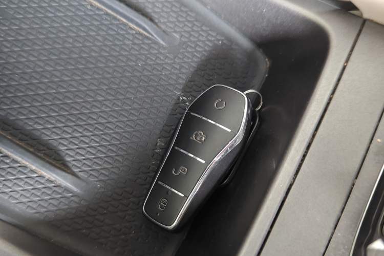 Used BYD Yuan UP 2024 401KM Leading Edition Vehicle Key