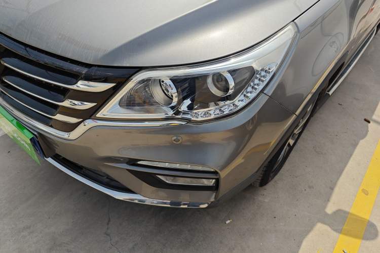 Used Baojun 560 2017 1.5T DCT Flagship Model 7 Seats