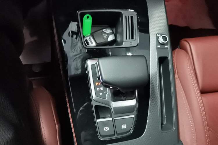 Used Audi Q5L 2023 40T Fashionable and Dynamic Edition