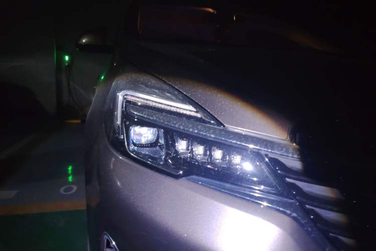 Used Buick GL8 2021 Land Cruiser Executive Class 652T Comfort Model