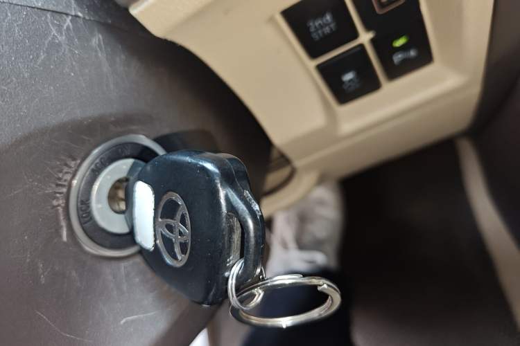 Used Toyota Prado 2015 2.7L TXL Middle East Version
