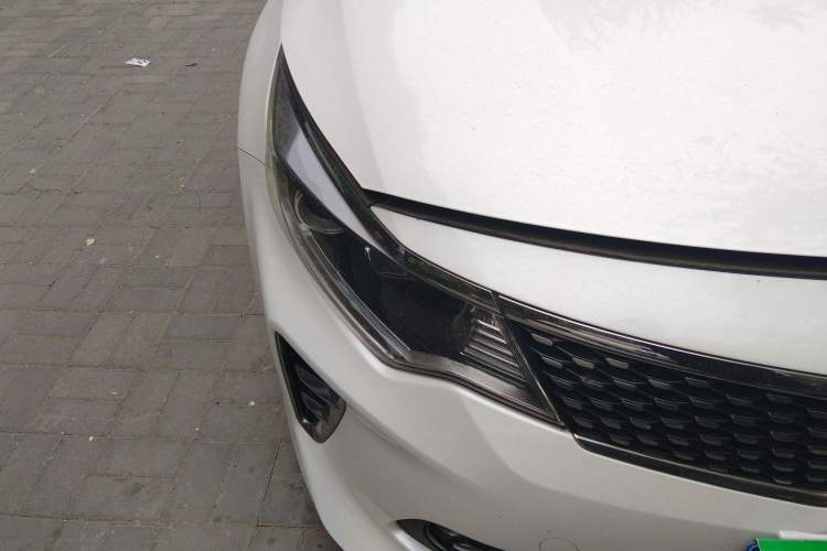 Used Kia K5 2016 1.6T Automatic LUX Right Front Headlight