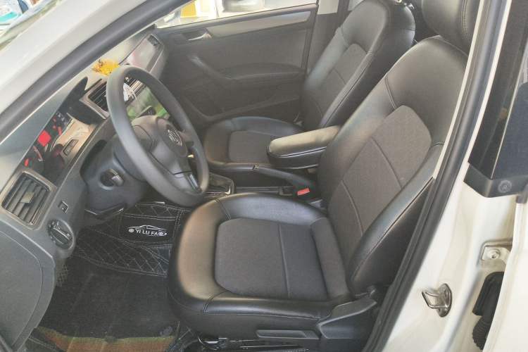 Used Volkswagen Santana 2015 1.6L Automatic Comfort Edition
