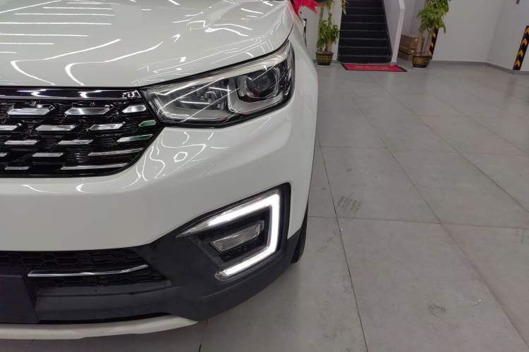 Used Changan CS55 2018 1.5T Automatic Colorful Edition China V Standard
