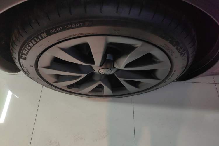 Used Tesla Model X 2023 Dual-Motor All-Wheel-Drive Version