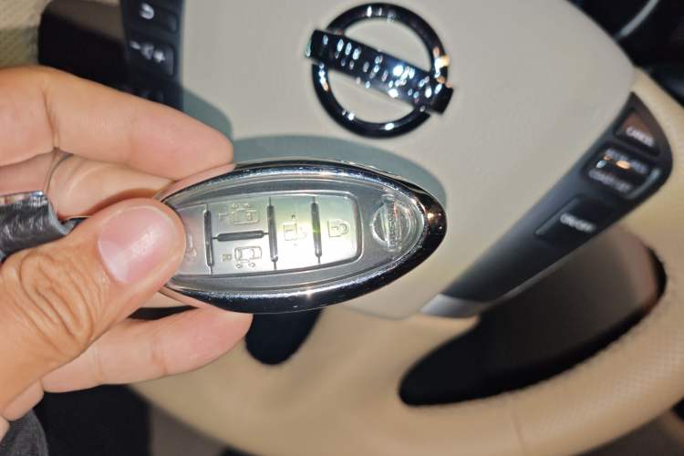 Used Nissan Quest 2015 3.5L SL
