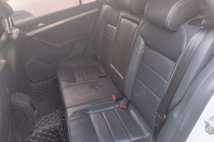 Used Volkswagen Gran Lavida 2015 1.6L Automatic Comfort Edition
