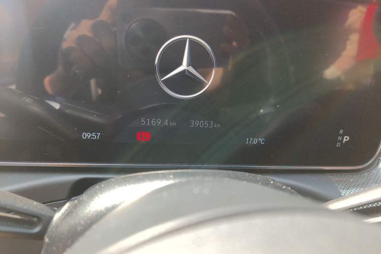 Used Mercedes-Benz C-Class 2022 C 260 L Sport Edition Odometer Close Up