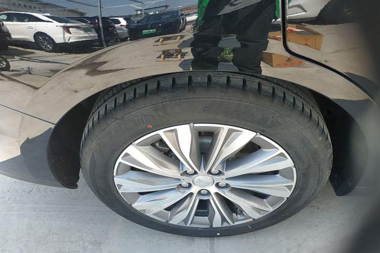 Used Hongqi E-QM5 2024 560km PLUS