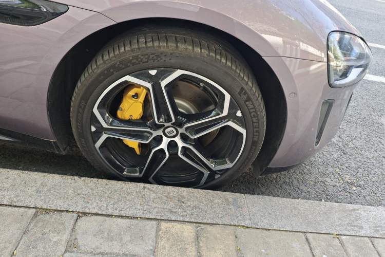 Used Xiaomi Auto SU7 2024 Rear-Drive Ultra-Long Range Advanced Pro-Level Intelligent Driving Version
