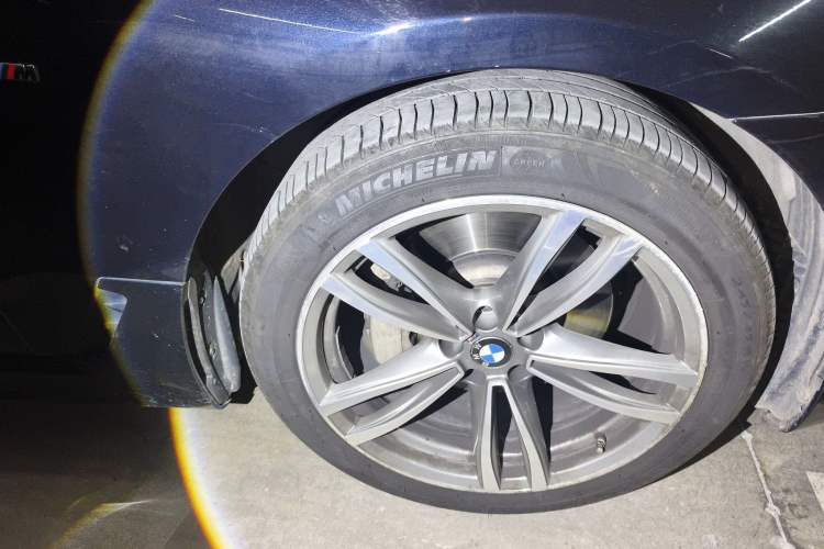 Used BMW 6 Series GT 2019 630i M Sport Package Right Front Wheel Hub