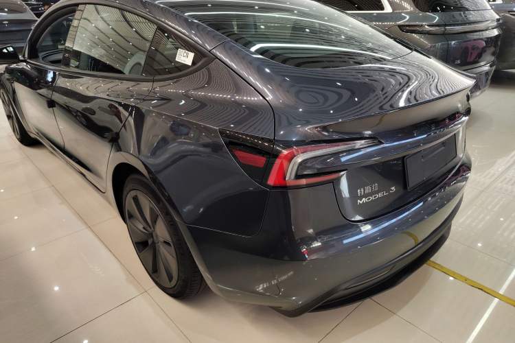 Used Tesla Model 3 2023 Rear-Wheel-Drive Version Rear Left 45 Deg