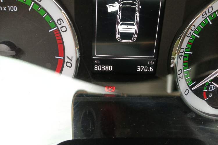 Used Skoda Octavia 2019 1.5L Automatic Smart Drive Luxury Edition China VI Standard