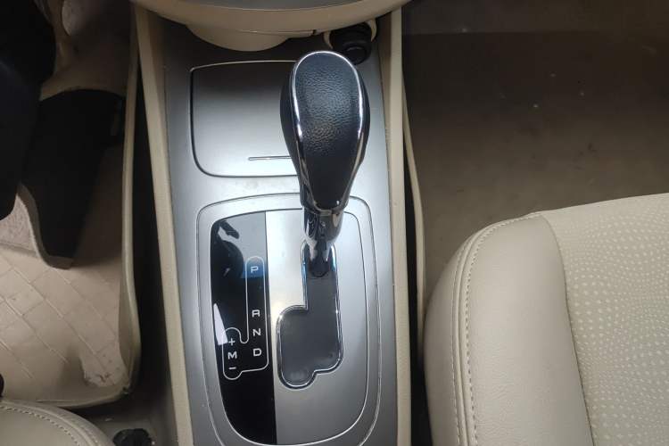 Used Buick Excelle 2013 1.5L Automatic Classic Model Gear Lever