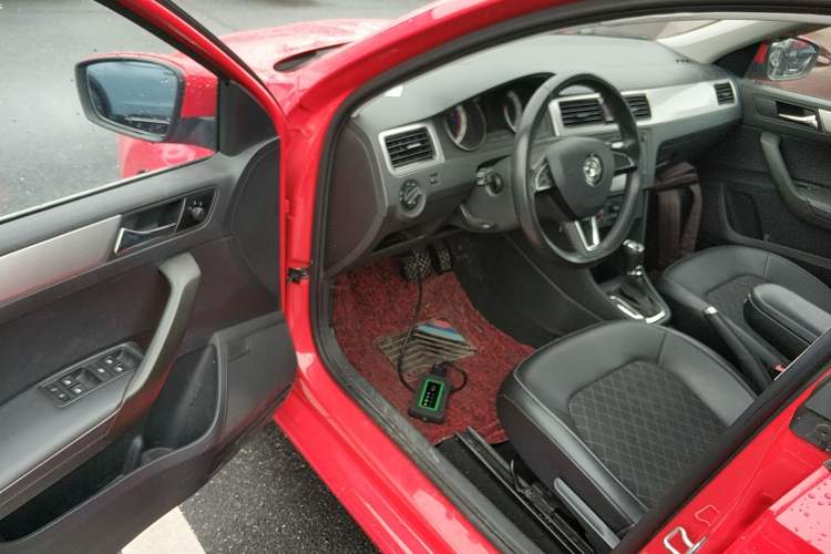 Used Skoda Rapid Spaceback 2018 1.6L Automatic Comfort Edition Driver Seat