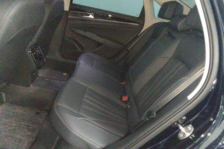 Used Volkswagen Passat 2025 Outstanding Model 380TSI Starry Dragon Edition
