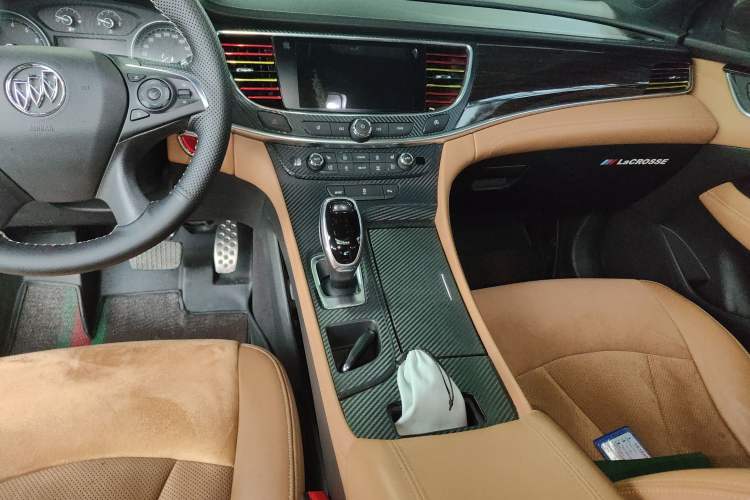 Used Buick LaCrosse 2016 28T Elite Model
