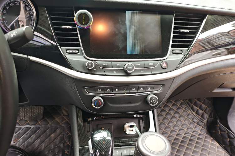 Used Buick Verano 2015 Sedan 20T Dual-Clutch Leading Model
