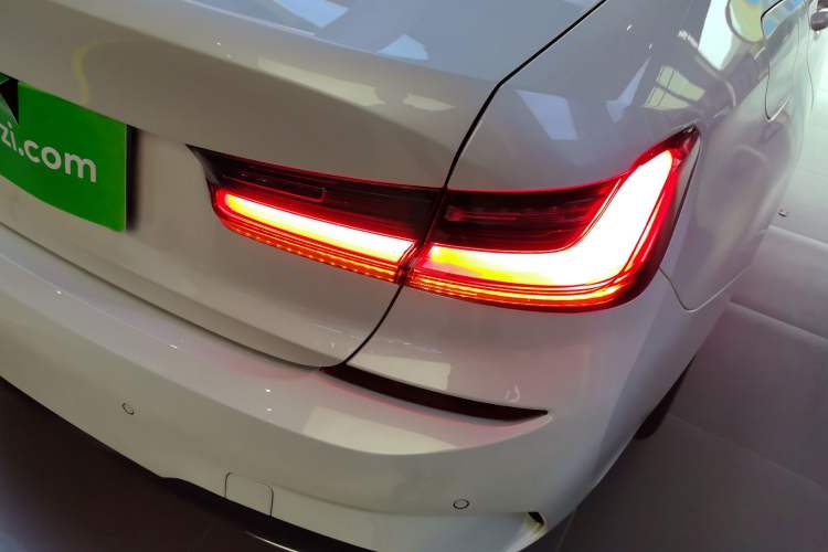 Used BMW 3 Series 2021 320Li M Sport Package Right Rear Taillight