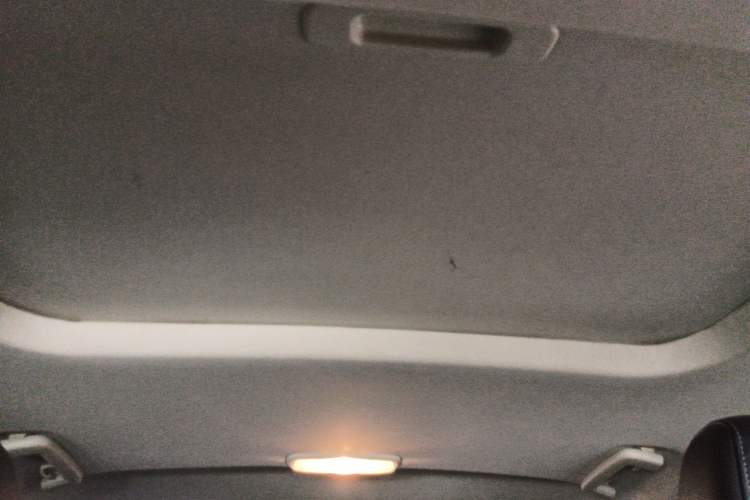 Used Ford Escort 2015 1.5L Automatic Fashion Model Headliner