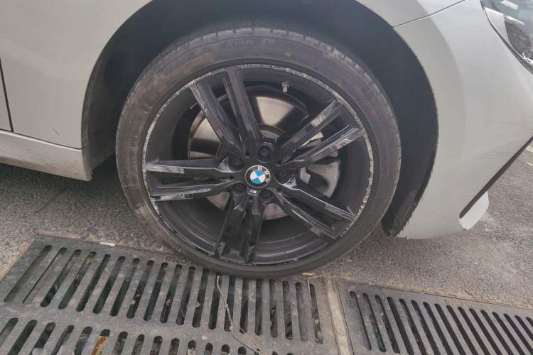 Used BMW 1 Series 2022 125i M Sport Night Edition Right Front Wheel Hub