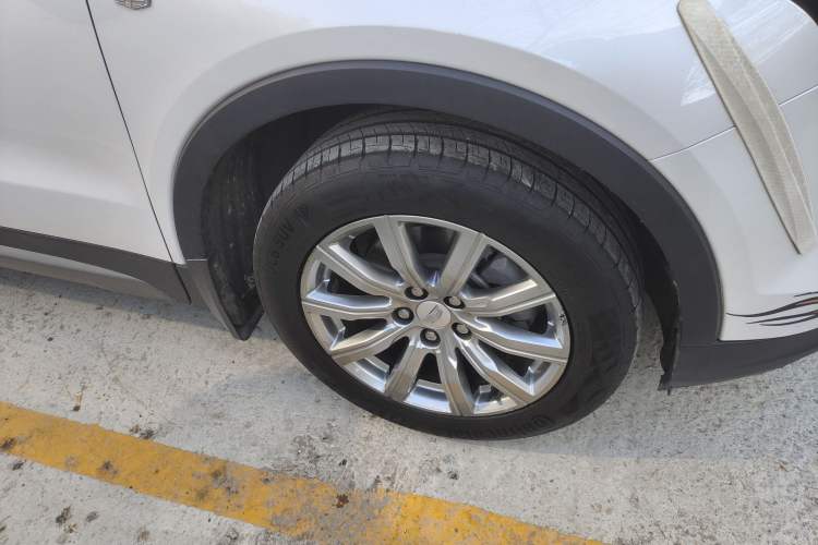 Used Cadillac XT4 2020 28T Two-Wheel-Drive Leading Version