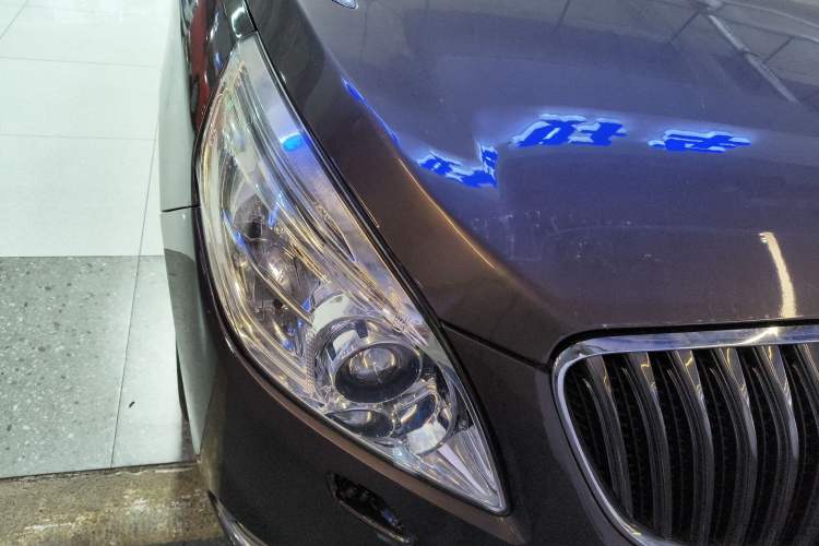 Used Buick GL8 2014 3.0L GT Luxury Business Haoya Edition Right Front Headlight