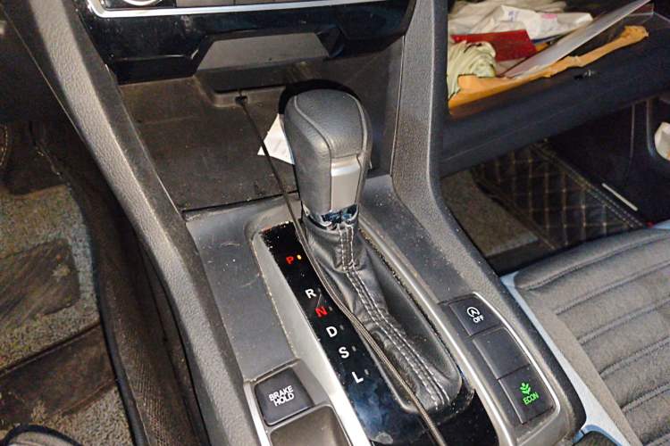 Used Honda Civic 2019 220TURBO CVT Dynamic Edition China VI Gear Lever