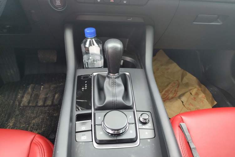 Used Mazda 3 Axela 2023 2.0L Automatic Zhiqing Edition Gear Lever