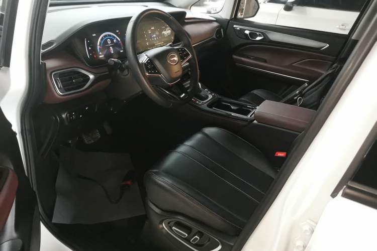 Used GAC Trumpchi M6 2023 PRO 270T DCT Luxury Edition
