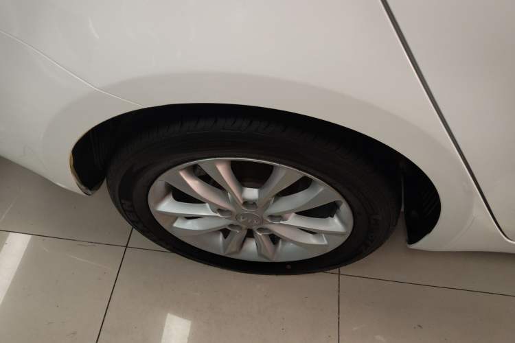 Used Kia K3 2016 1.6L Automatic with Sunroof
