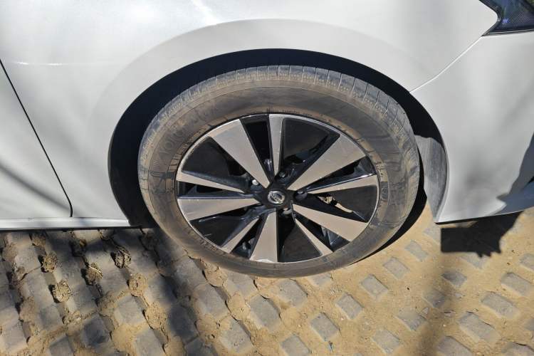 Used Nissan Teana 2021 2.0L XL Comfort Edition Right Front Wheel Hub