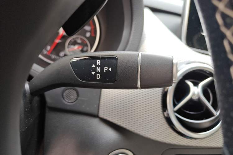 Used Mercedes-Benz B-Class 2015 B 200 Fashion Model
