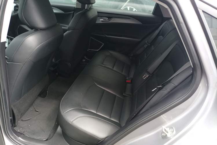 Used Geometry A 2024 410KM Travel Edition Left Rear Seat