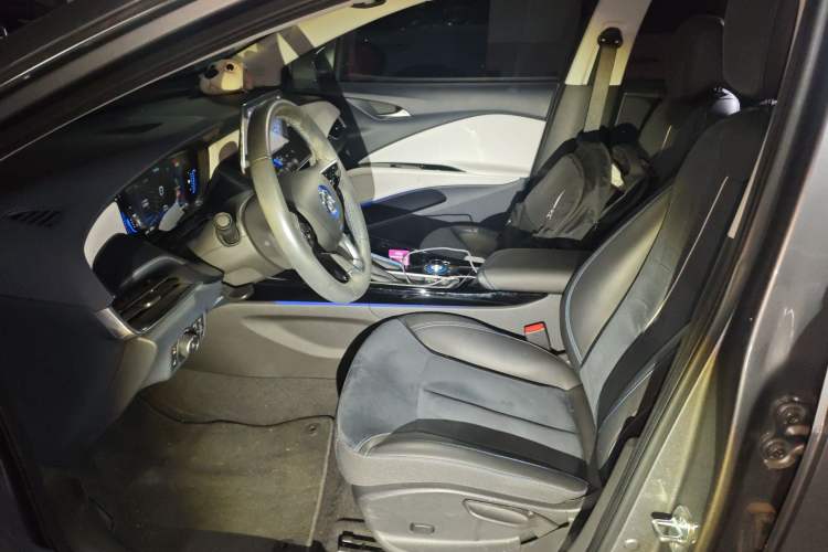 Used Buick Velite 6 2020 Plug-in Hybrid Connected Smart Model