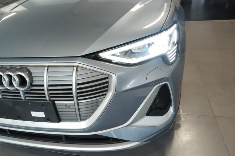 Used Audi e-tron 2021 50 quattro Luxury Edition