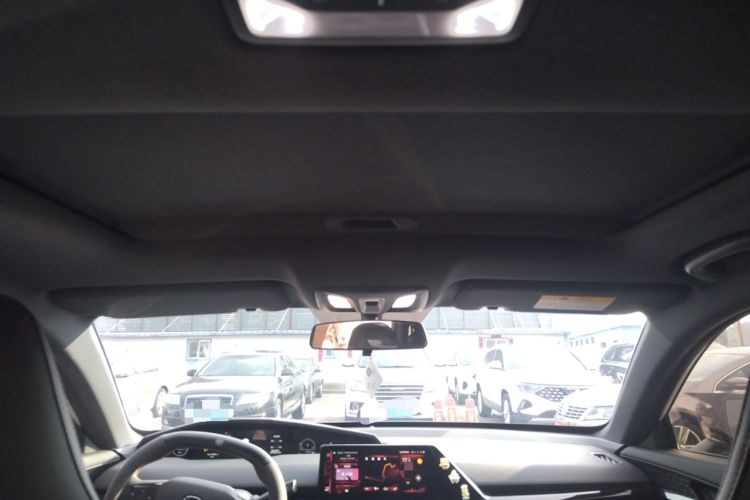 Used CHANGAN UNI-V 2023 1.5T Premium Model