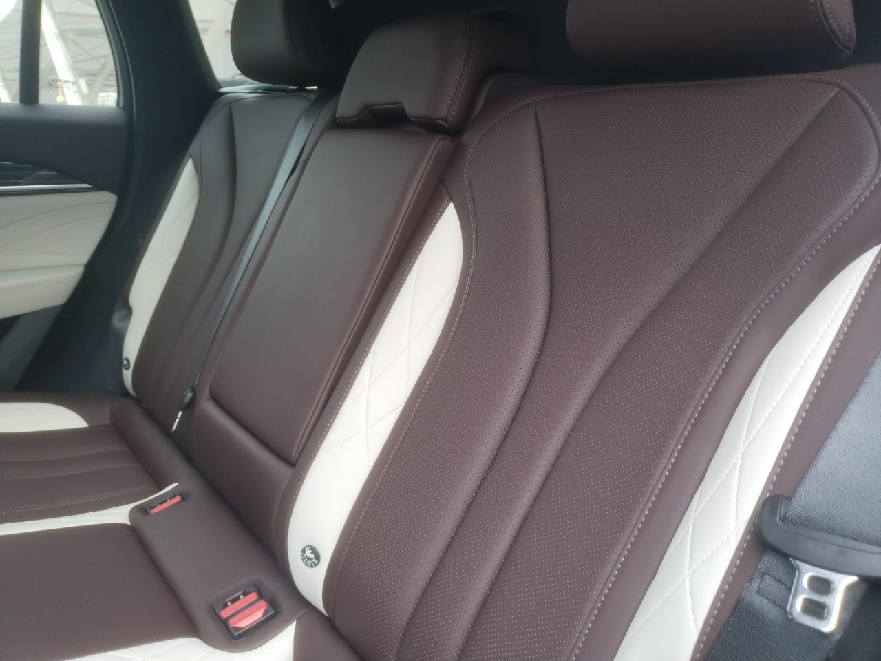Geely Auto Monjaro L Xingyue L, manufactured in April 2023, 2.0-liter gasoline, 5 seats — снимка 17