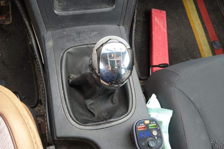 Used Roewe 350 2014 1.5L Manual Xunchi Edition Gear Lever