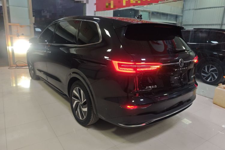 Used Volkswagen Viloran 2023 380TSI Luxury Edition Exterior 2