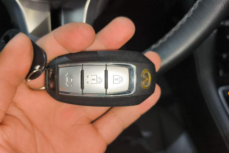 Used Infiniti Q50L 2022 2.0T Comfort Edition
