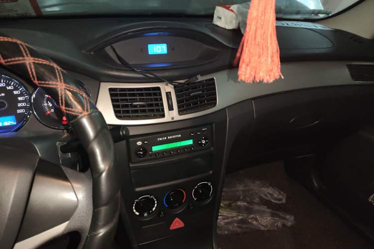 Used Dongfeng Aeolus H30 2014 CROSS 1.5L Manual Gratitude Edition