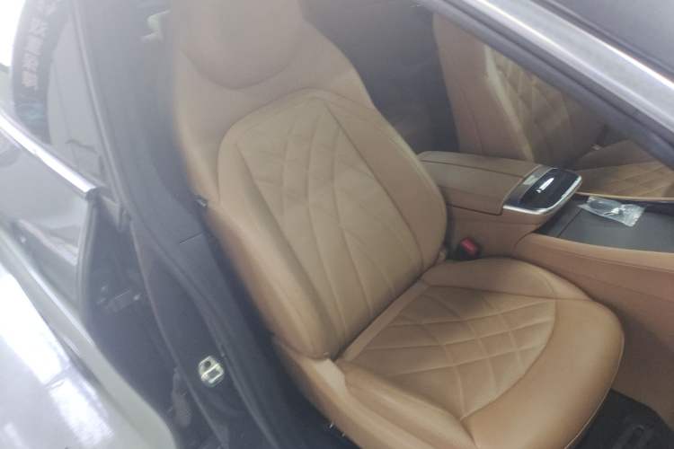 Used Rising R7 2023 Rear-Drive Screen King Pro Edition
