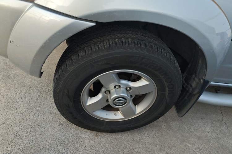 Used Nissan Paladin 2013 2.4L Two-Wheel Drive Standard Version China V Standard
