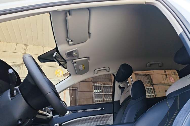 Used Baojun RM-5 2019 1.5T CVT 24-Hour Online Luxury Version 6 Seats
